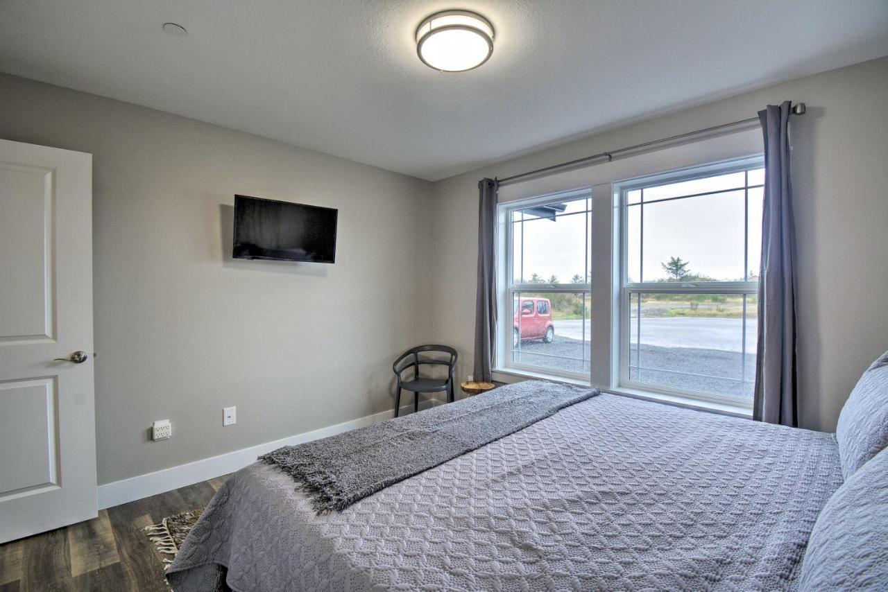 Modern Ocean Shores Home, 2 Mi To Beach! Exterior photo
