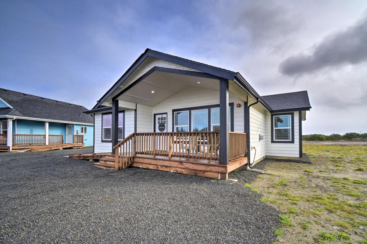 Modern Ocean Shores Home, 2 Mi To Beach! Exterior photo